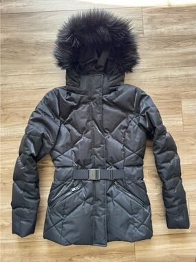 The North Face Women’s Size Medium Black Parka Winter Coat Down 550 Fur hood